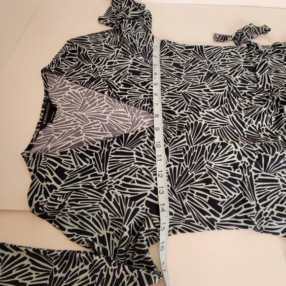 BCBG MAXAZRIA Leafy Print Mid Length Womens Long Sleeve Knit Wrap Dress, Size S - Picture 7 of 12